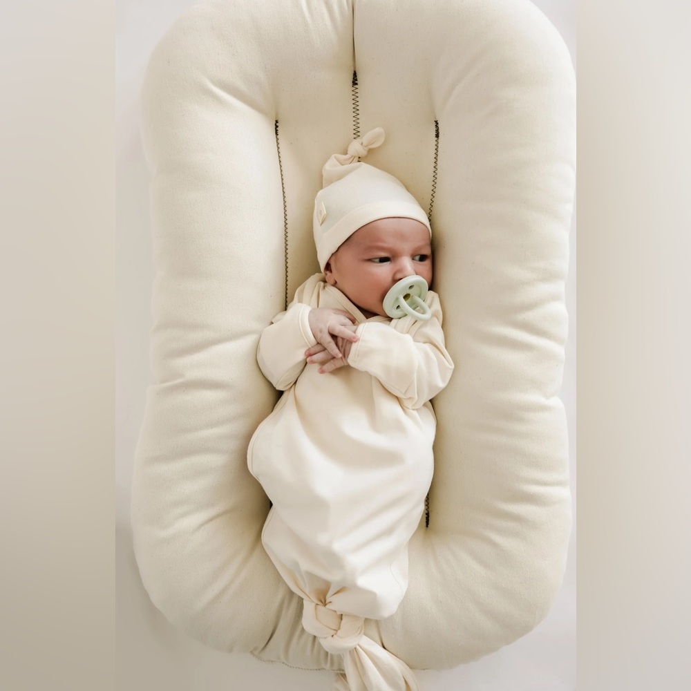 Cozy Cream Baby Nest and Hat Set